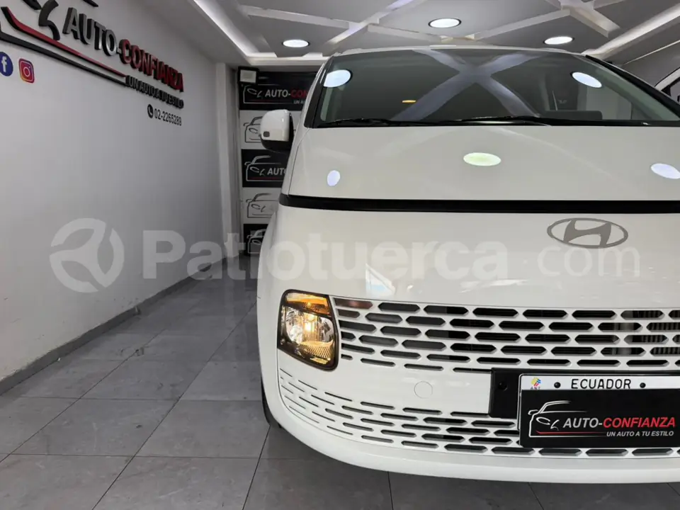 Foto 1 de Hyundai Staria