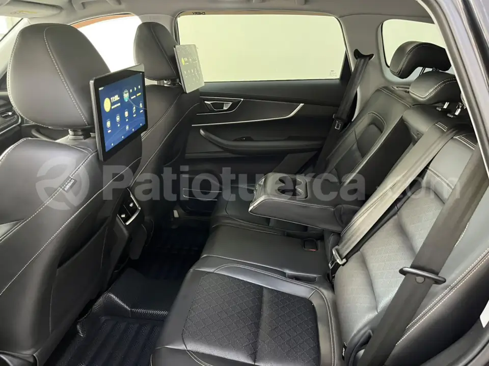 Foto 16 de Chery TIGGO 8