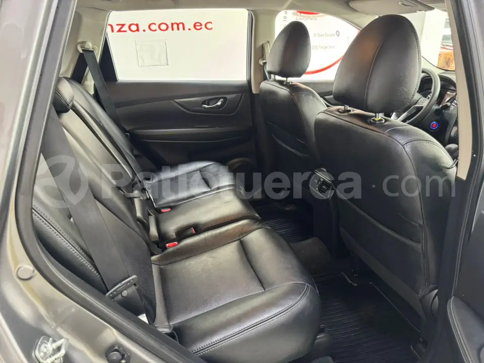 Foto 14 de Nissan XTRAIL SENSE