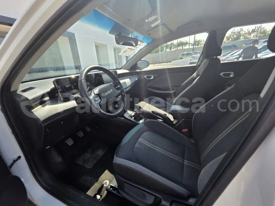Foto 10 de Kia K3 CROSS