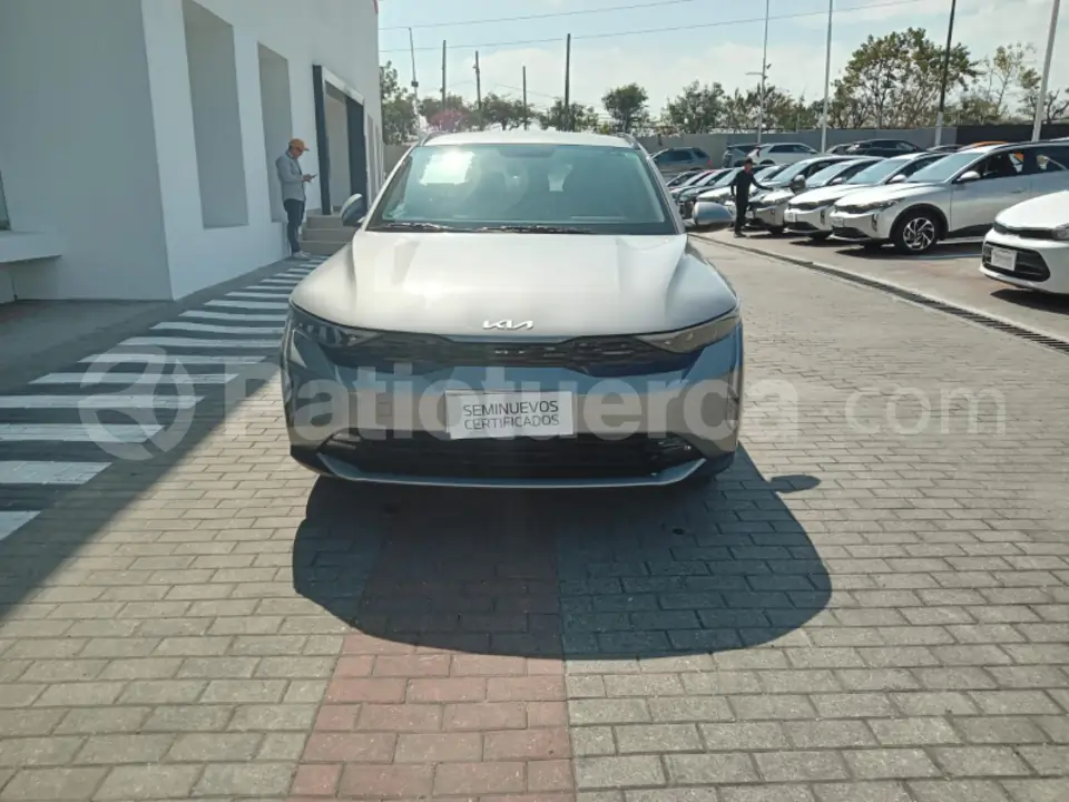 Foto 2 de Kia K3 CROSS