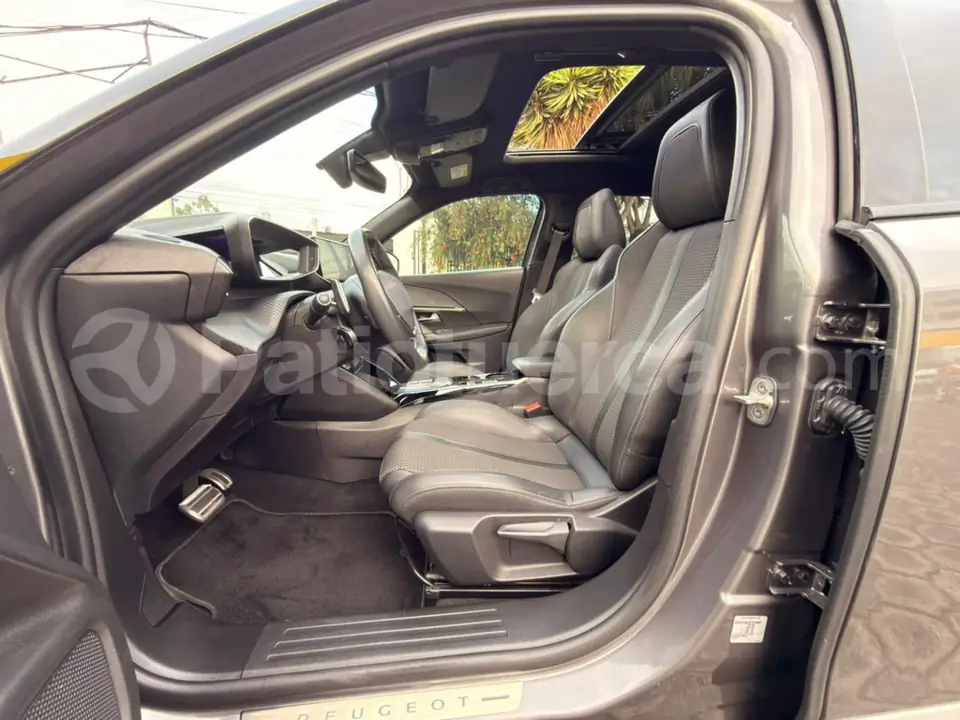 Foto 6 de Peugeot 2008 GT