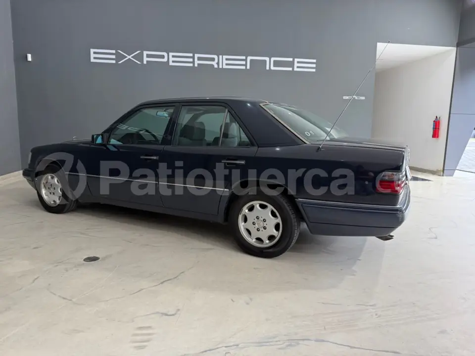 Foto 7 de Mercedes Benz 280E