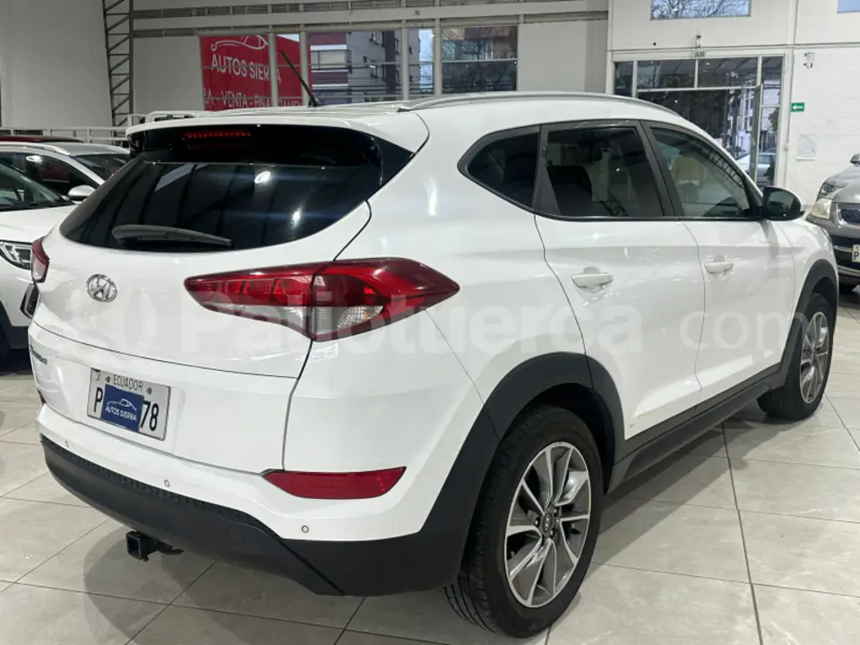 Foto 2 de Hyundai TUCSON TL