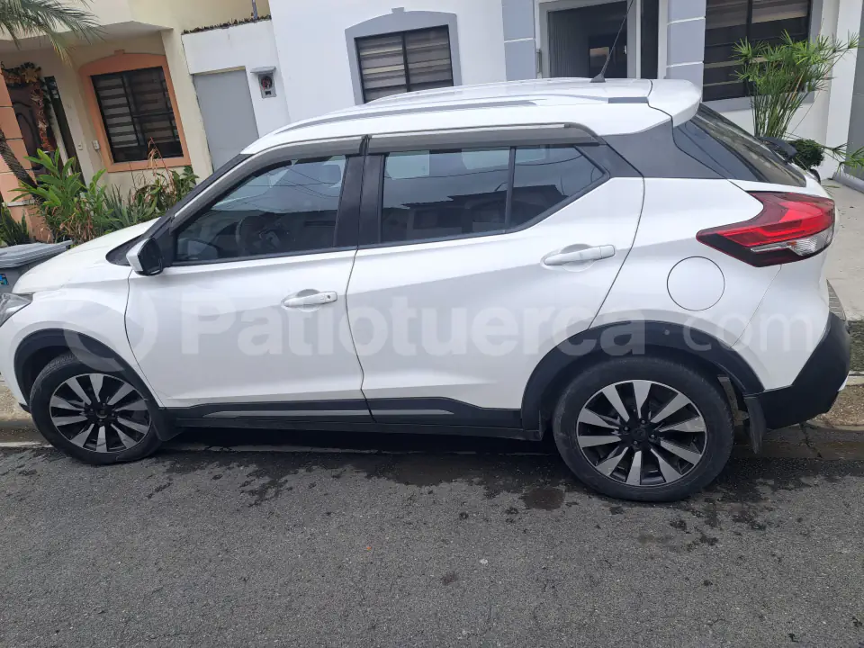 Foto 3 de Nissan Kicks Advance