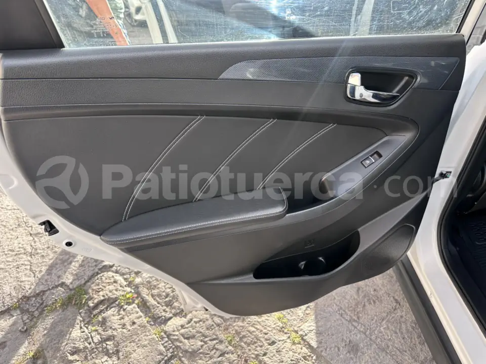 Foto 9 de DFSK GLORY 580