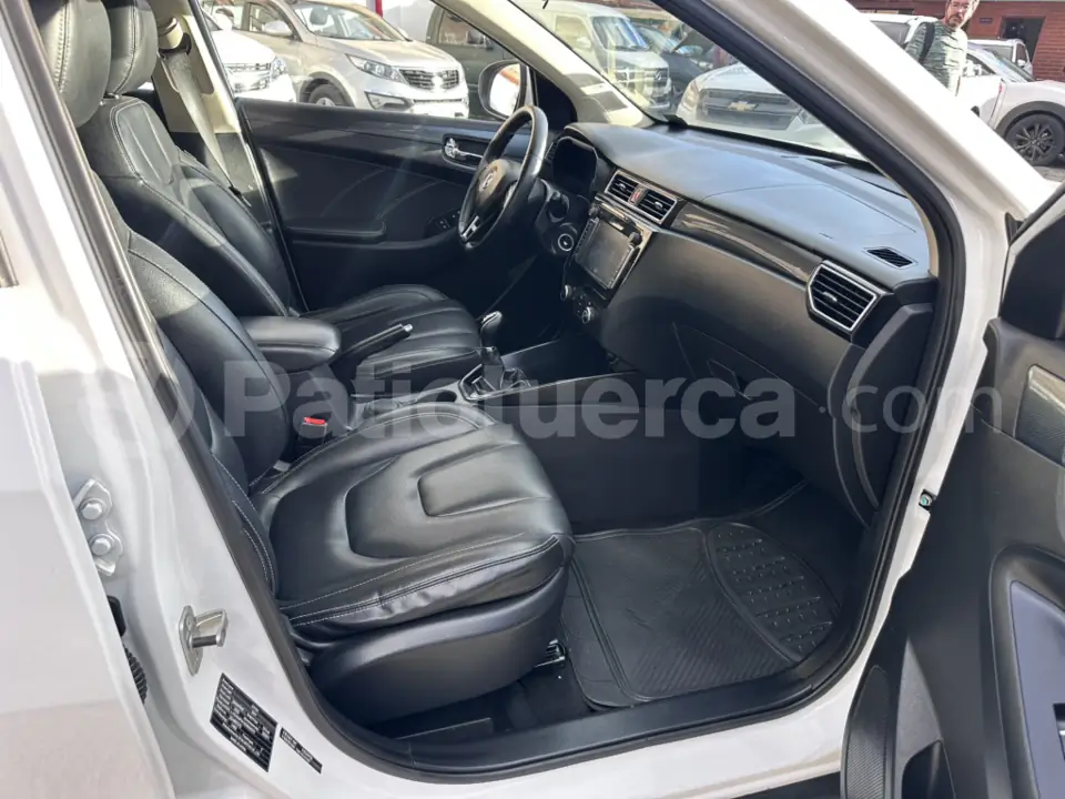 Foto 10 de DFSK GLORY 580