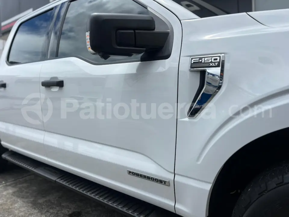 Foto 2 de Ford F150 DC 4X4