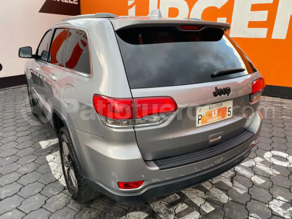 Foto 7 de Jeep Grand Cherokee Laredo