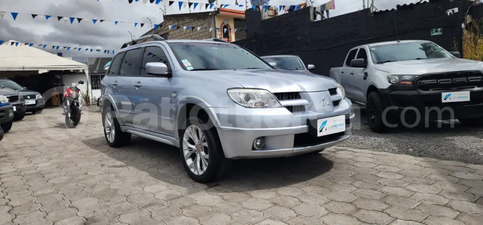 Foto 1 de Mitsubishi Outlander