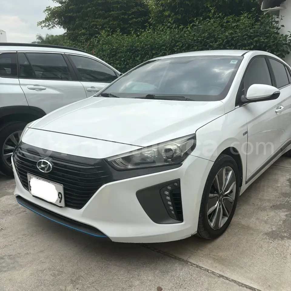 Foto 2 de Hyundai Ioniq Hybrid