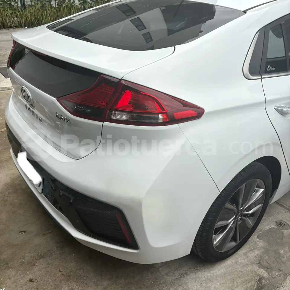 Foto 8 de Hyundai Ioniq Hybrid
