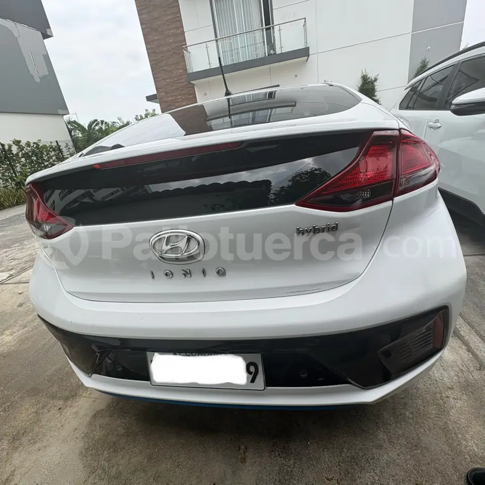 Foto 9 de Hyundai Ioniq Hybrid