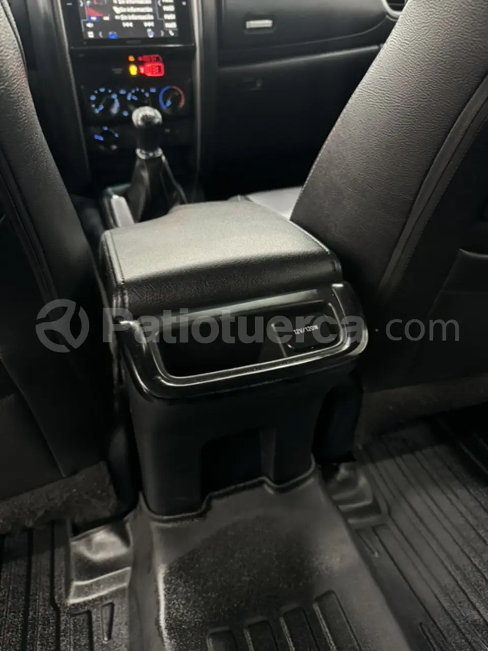 Foto 15 de Toyota New Fortuner