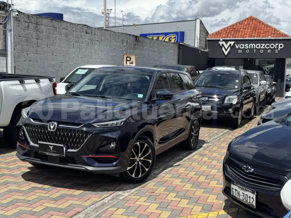 Foto 1 de Changan X7