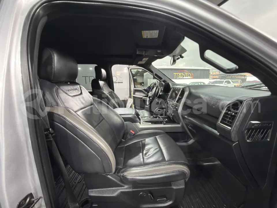 Foto 14 de Ford RAPTOR