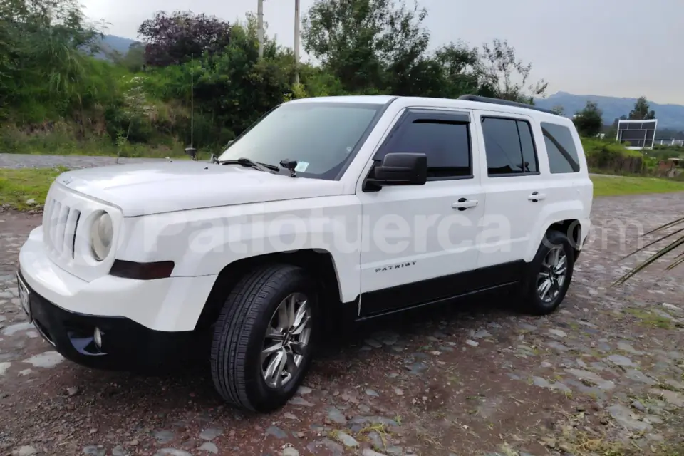 Foto 1 de Jeep Patriot