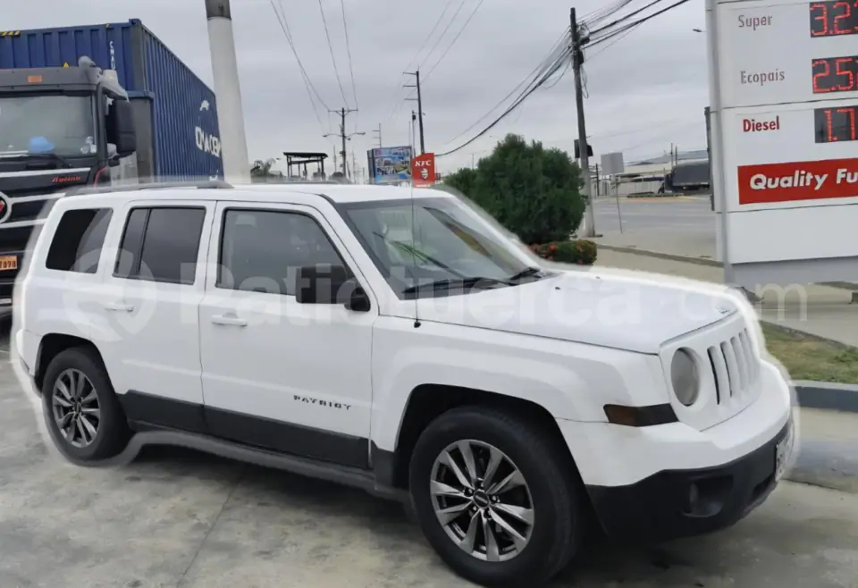Foto 2 de Jeep Patriot