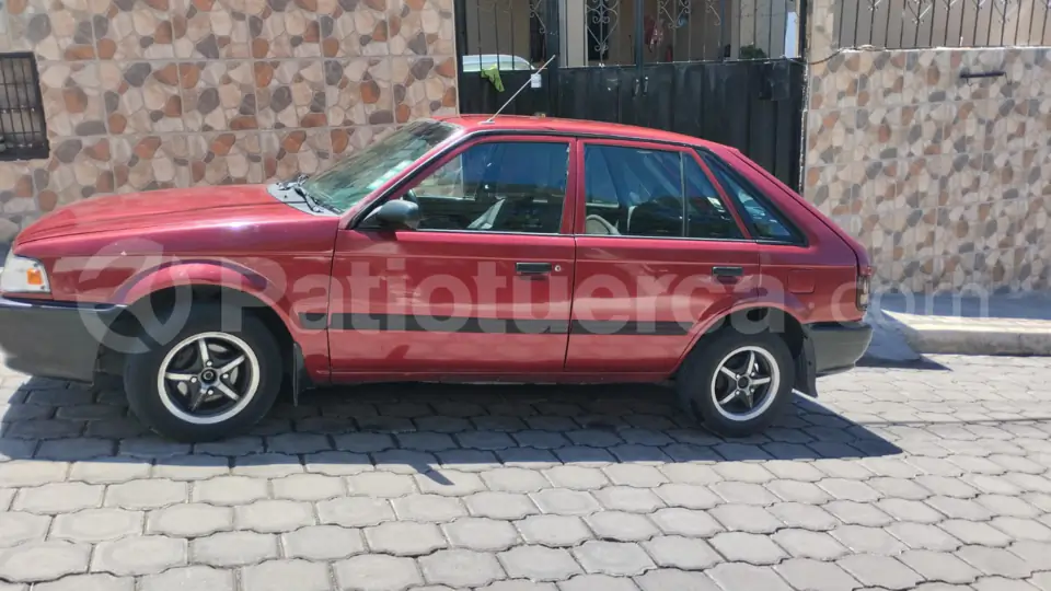 Foto 1 de Mazda 323 HSI