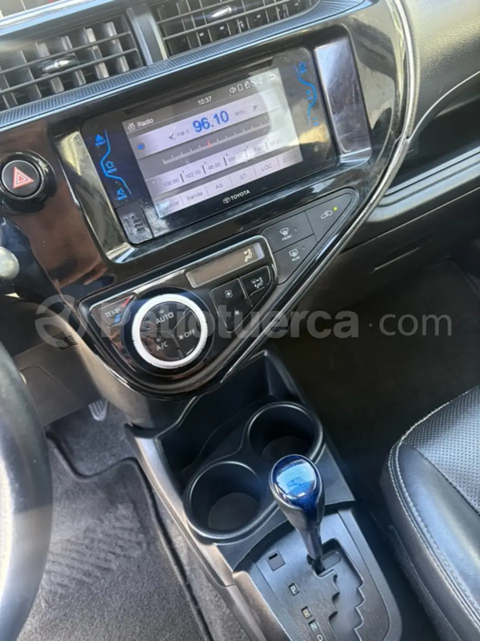 Foto 6 de Toyota Prius C Sport