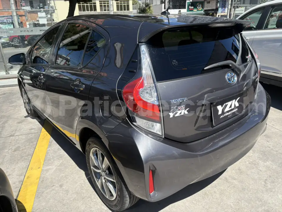 Foto 9 de Toyota Prius C Sport