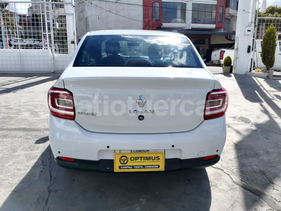 Foto 6 de Renault LOGAN CROSS INTENS