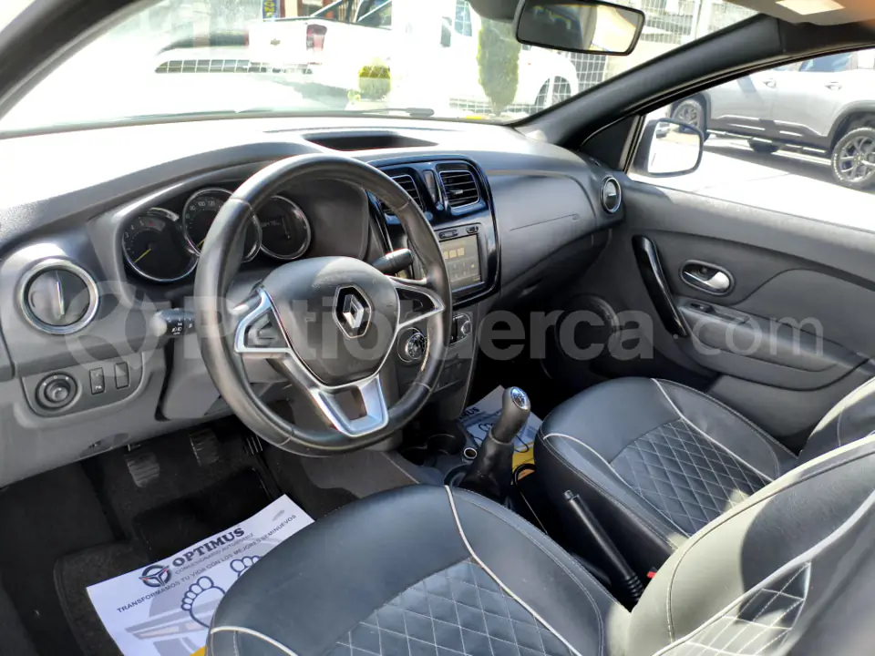 Foto 9 de Renault LOGAN CROSS INTENS