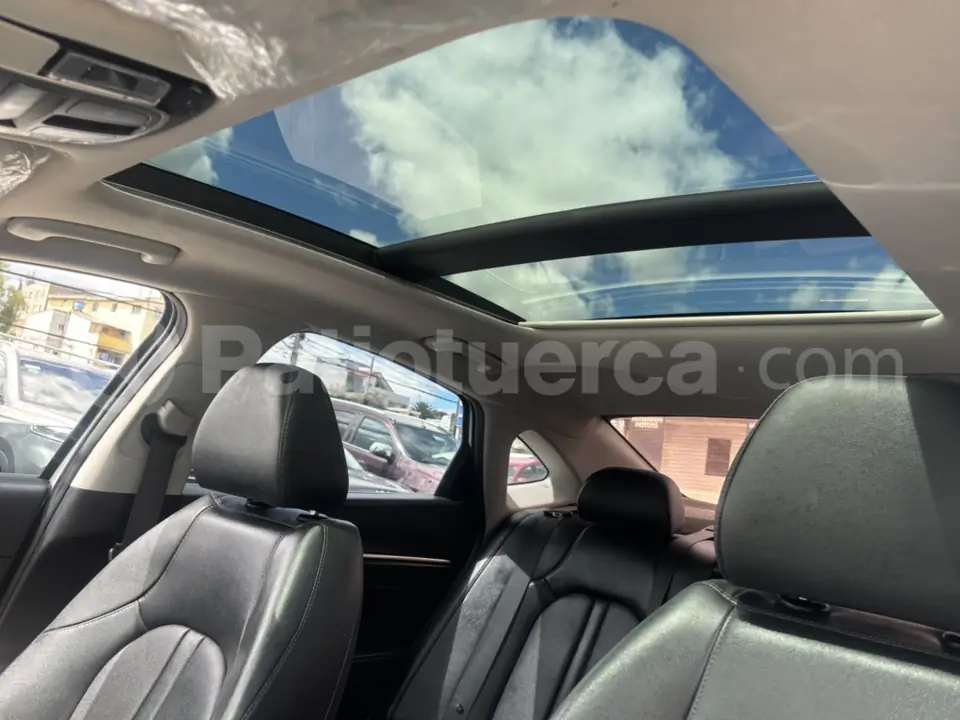 Foto 7 de Hyundai Sonata Hybrid