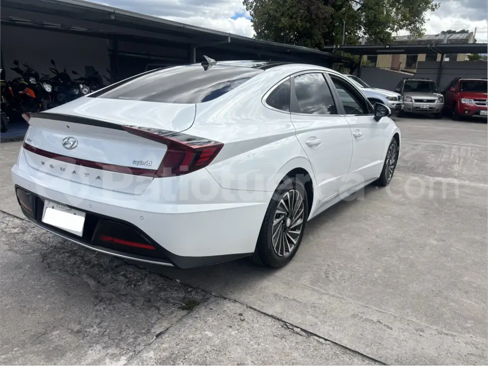 Foto 13 de Hyundai Sonata Hybrid