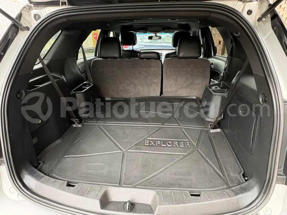 Foto 9 de Ford Explorer XLT