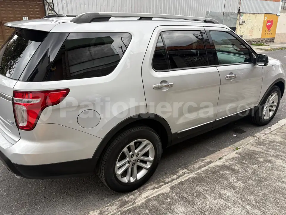 Foto 2 de Ford Explorer XLT