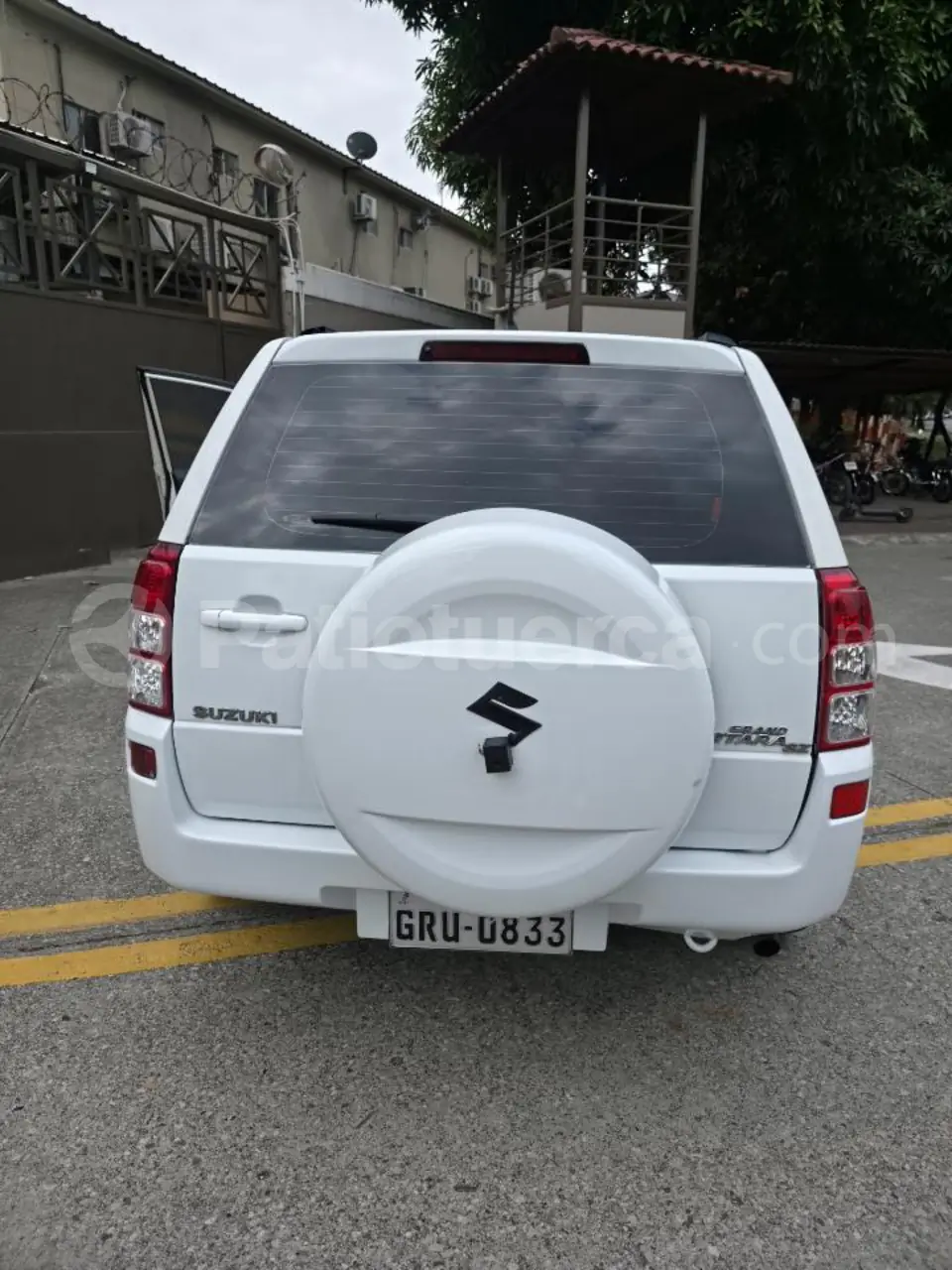 Foto 2 de Suzuki Grand Vitara SZ