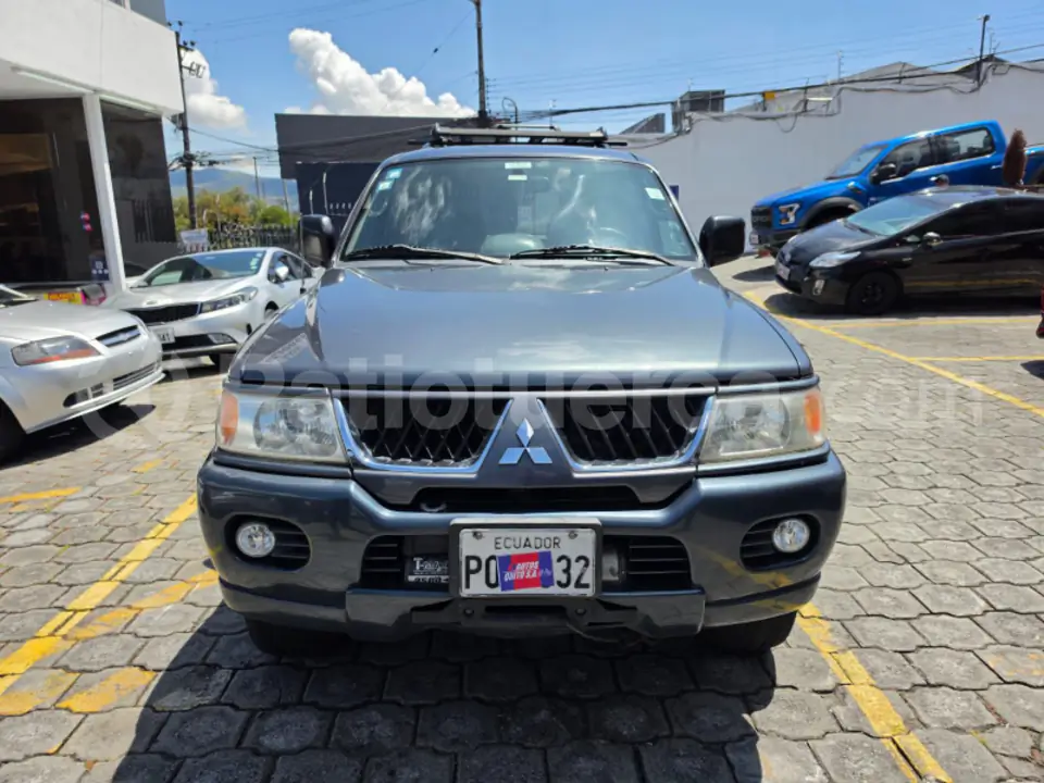Foto 2 de Mitsubishi Montero 5P