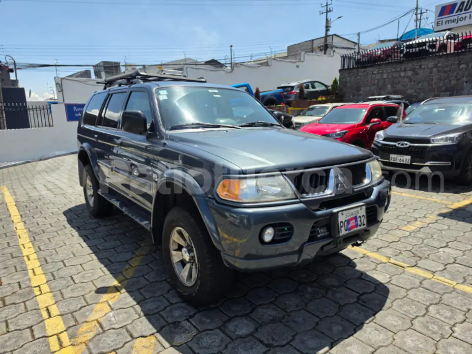 Foto 1 de Mitsubishi Montero 5P