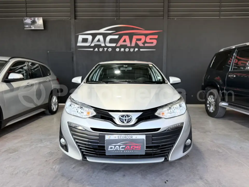 Foto 2 de Toyota Yaris