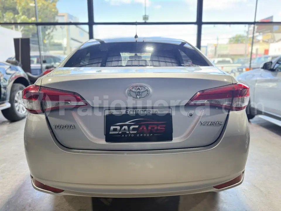 Foto 7 de Toyota Yaris