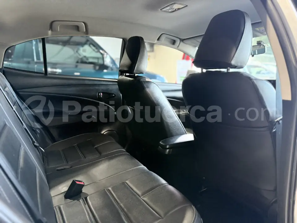 Foto 9 de Toyota Yaris