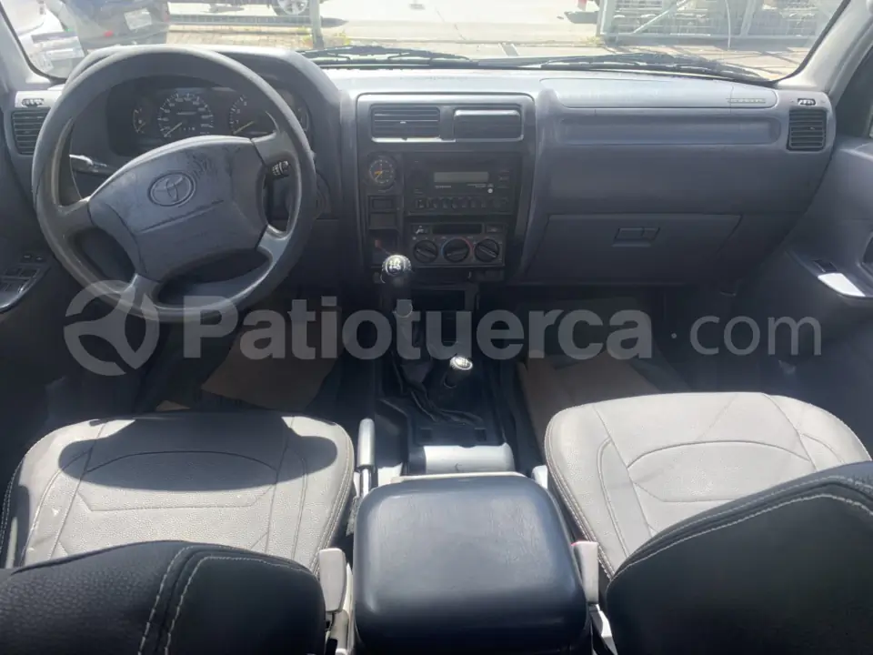 Foto 7 de Toyota Land Cruiser Prado