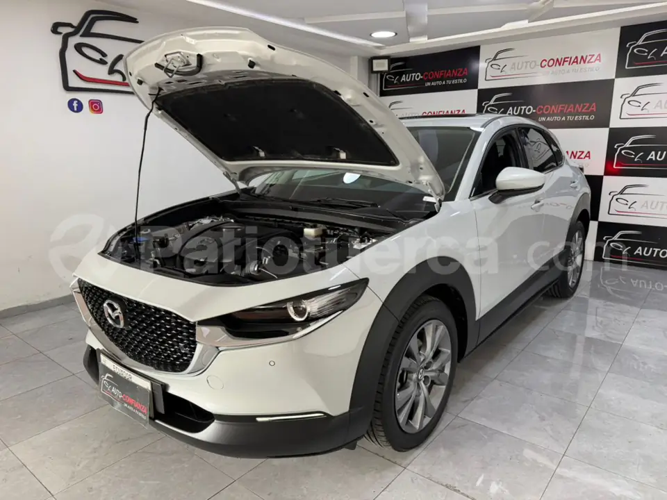 Foto 32 de Mazda CX-30 CORE