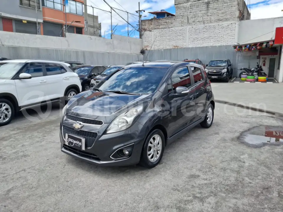 Foto 2 de Chevrolet Spark GT