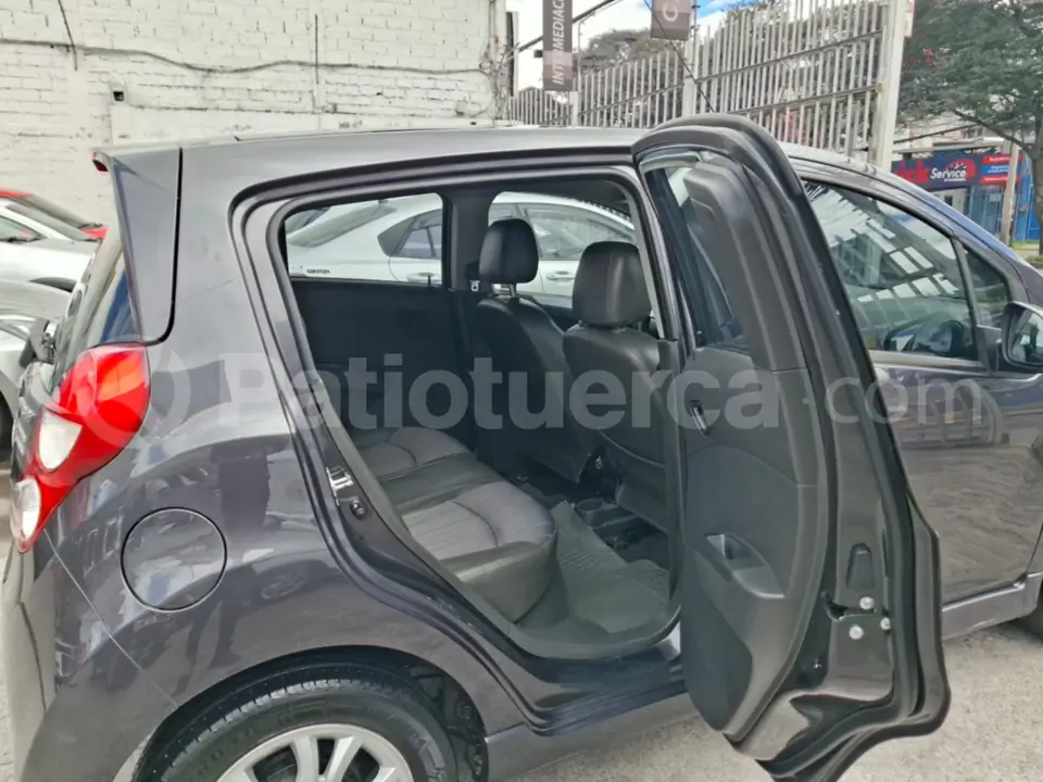 Foto 13 de Chevrolet Spark GT