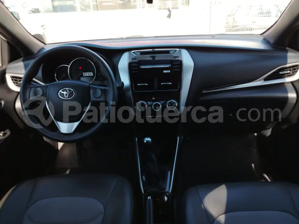 Foto 8 de Toyota Yaris Sport