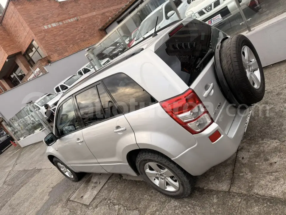 Foto 3 de Suzuki Grand Vitara SZ