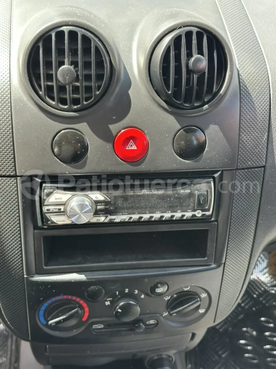 Foto 10 de Chevrolet Aveo Family