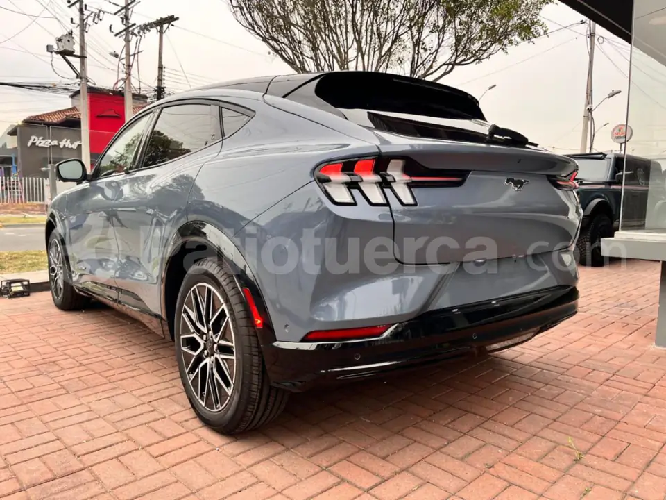 Foto 7 de Ford MUSTANG MARCH-E PREMIUM