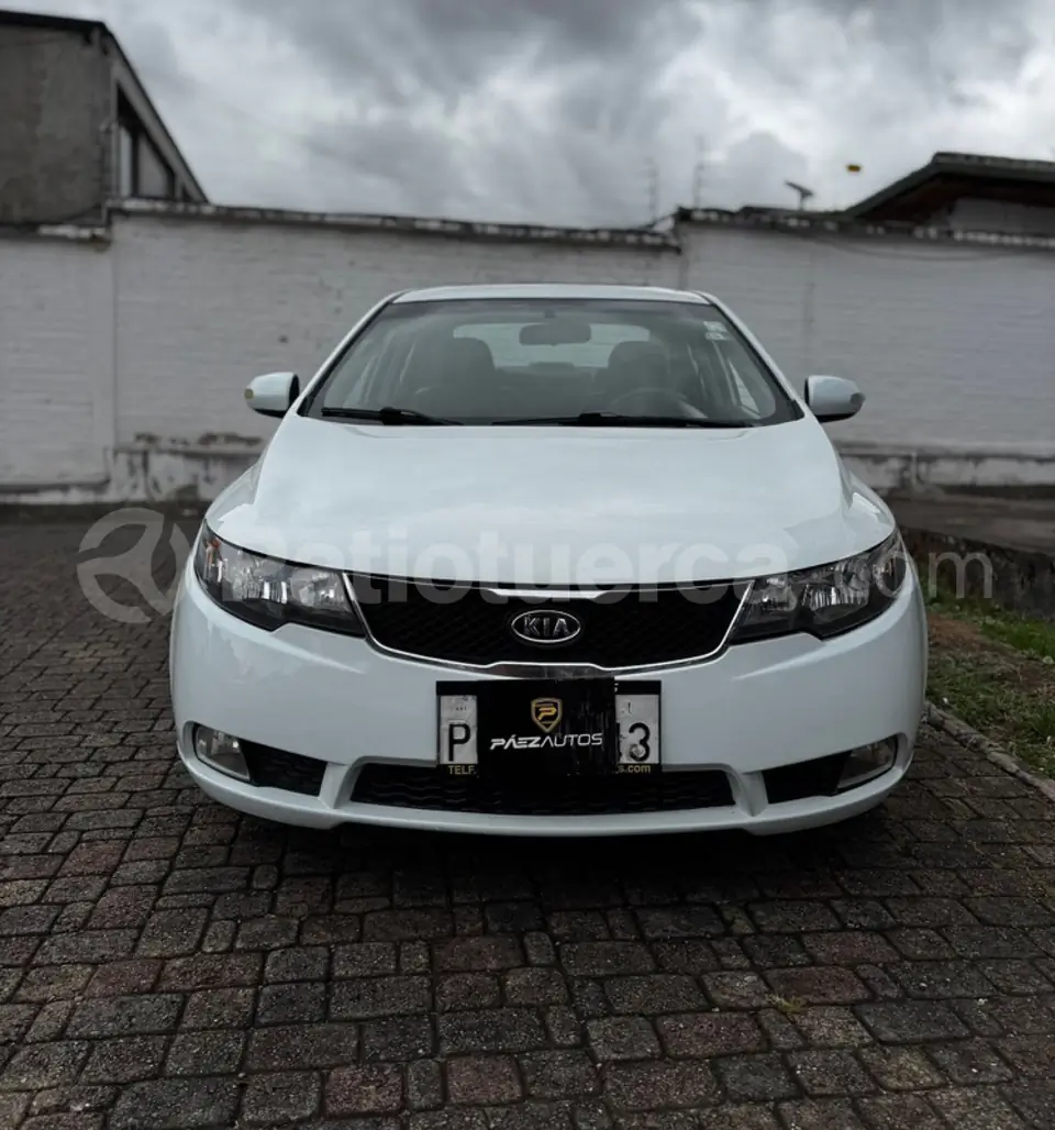 Foto 2 de Kia Cerato