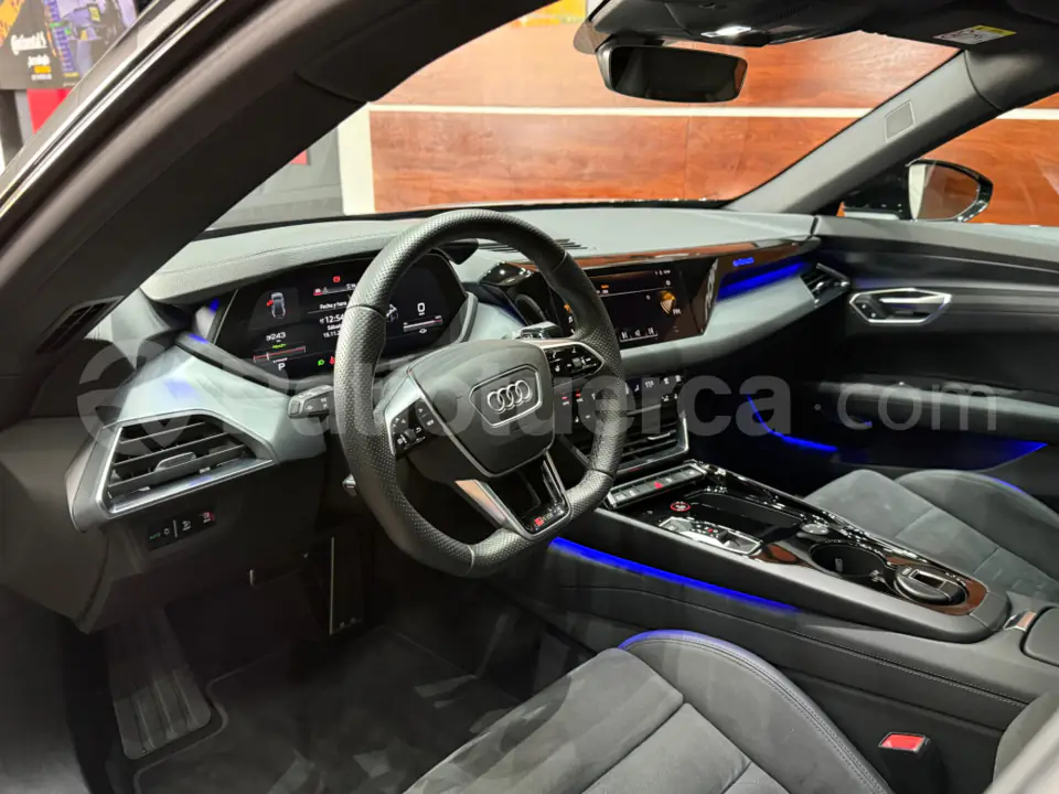 Foto 7 de Audi RS E-Tron GT