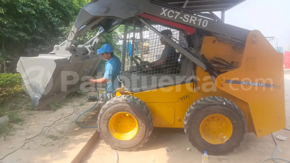 Foto 5 de Xcmg XE215C