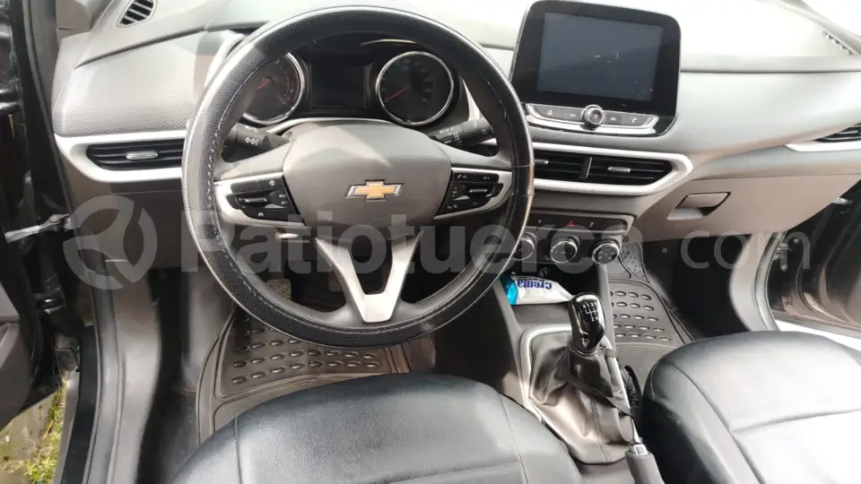 Foto 5 de Chevrolet Tracker LS Turbo