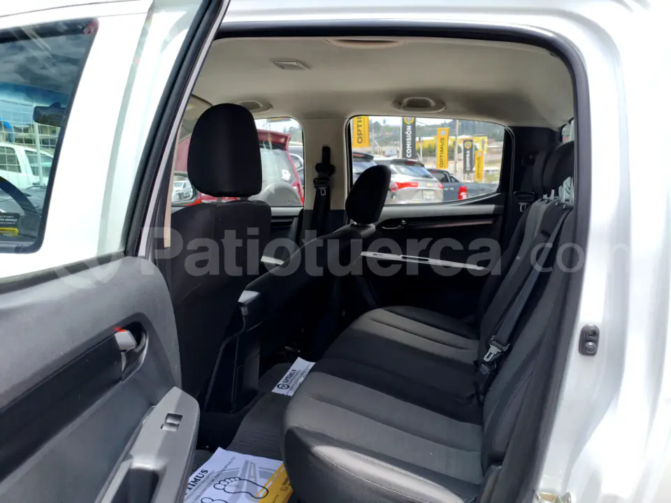 Foto 11 de Chevrolet D-MAX CRDI 2.5 CD 4X2 TM DIESEL